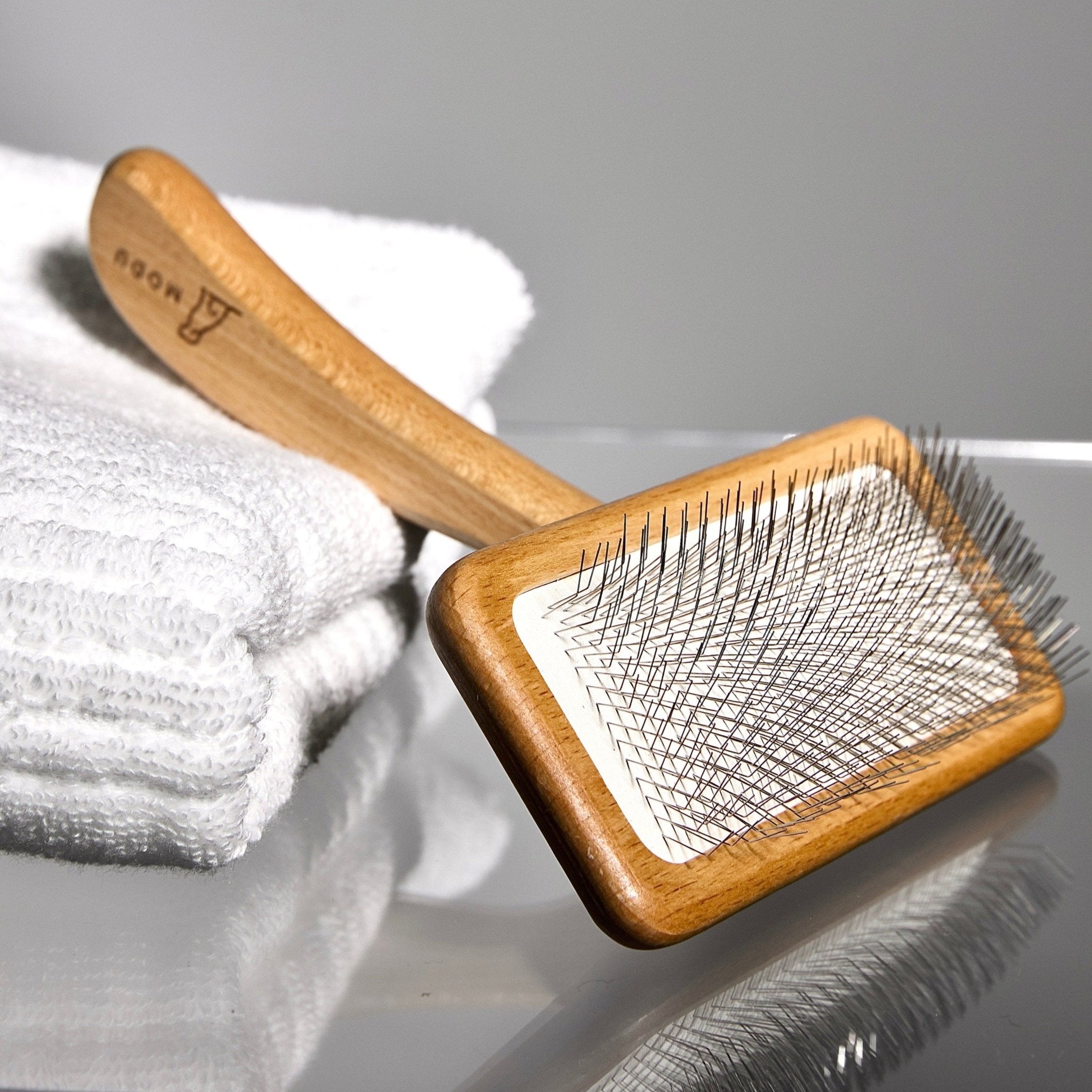THE FLEXI BRUSH